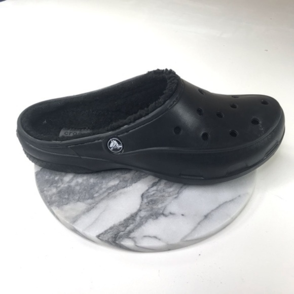 mens crocs with fleece lining